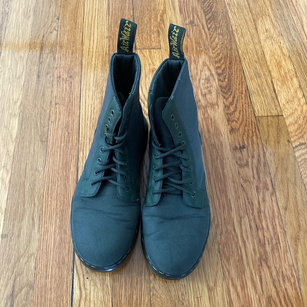 VINTAGE DR MARTENS